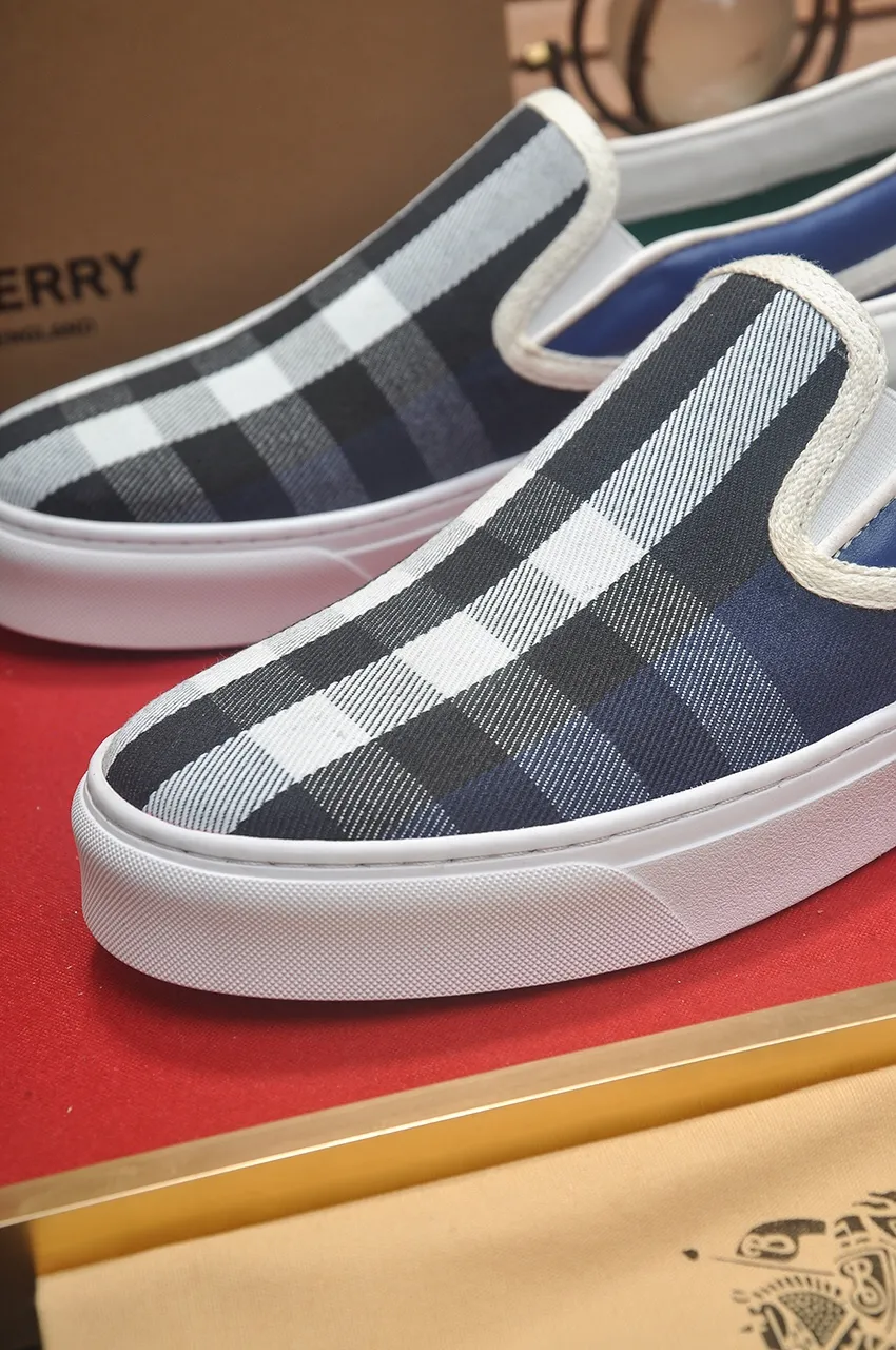 Men's shoes 💰400💶【Burberry】Classic low-top sneakers｜Imported cowhide with classic plaid fabric｜Sheepskin lining｜Original outsole｜Fine workmanship and comfortable to wear Size: 38-44 (customized at 45)